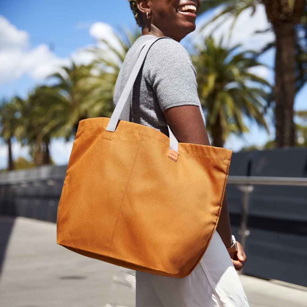 Bellroy Market Tote - Burgundy - re - souL