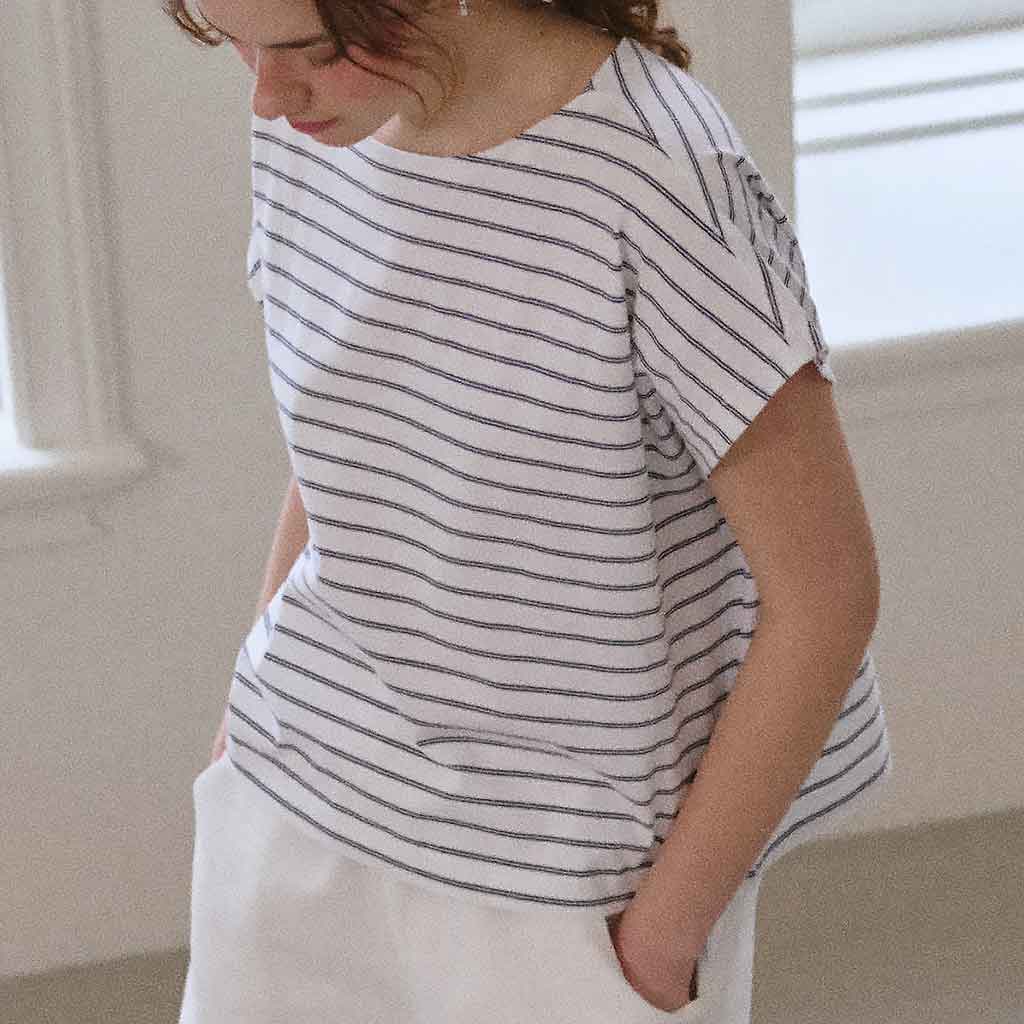 Chérie Tee - White/Black - re - souL