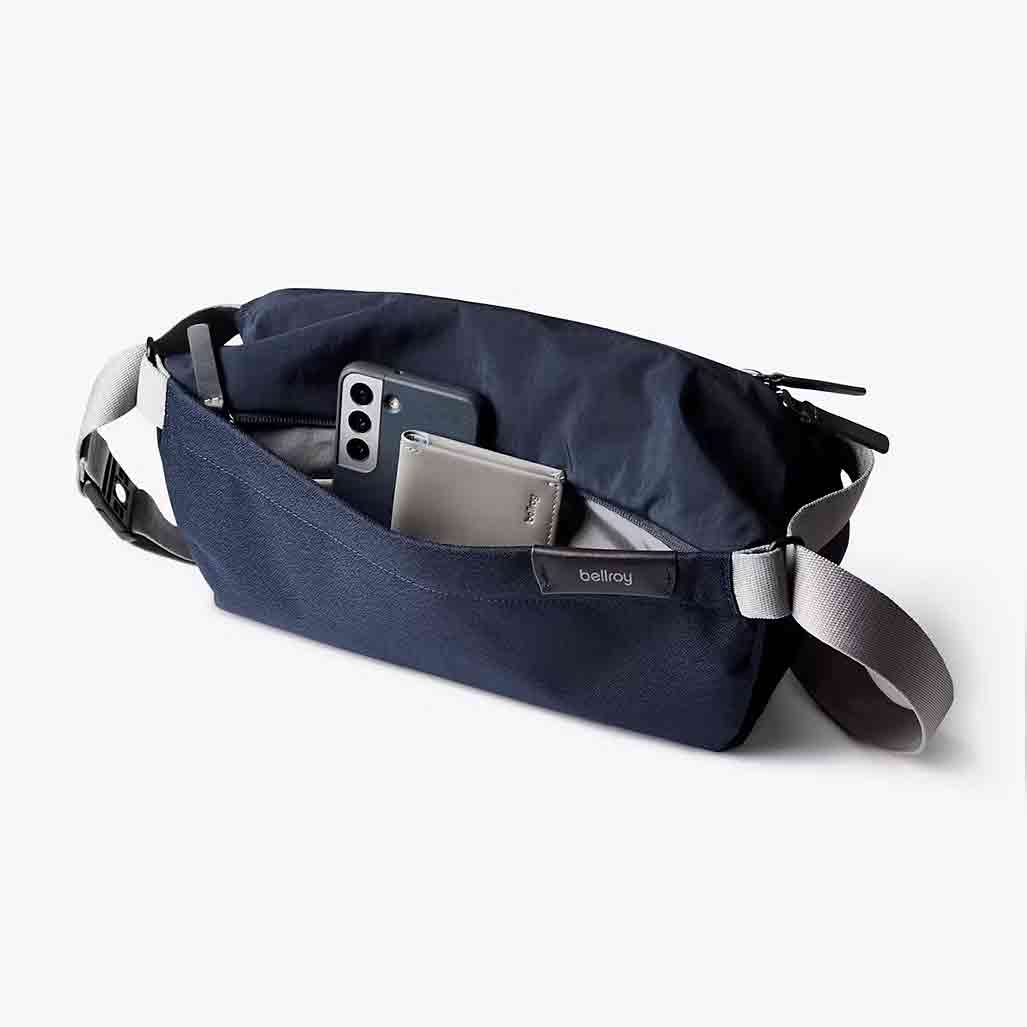 Bellroy Sling - Navy - re-souL