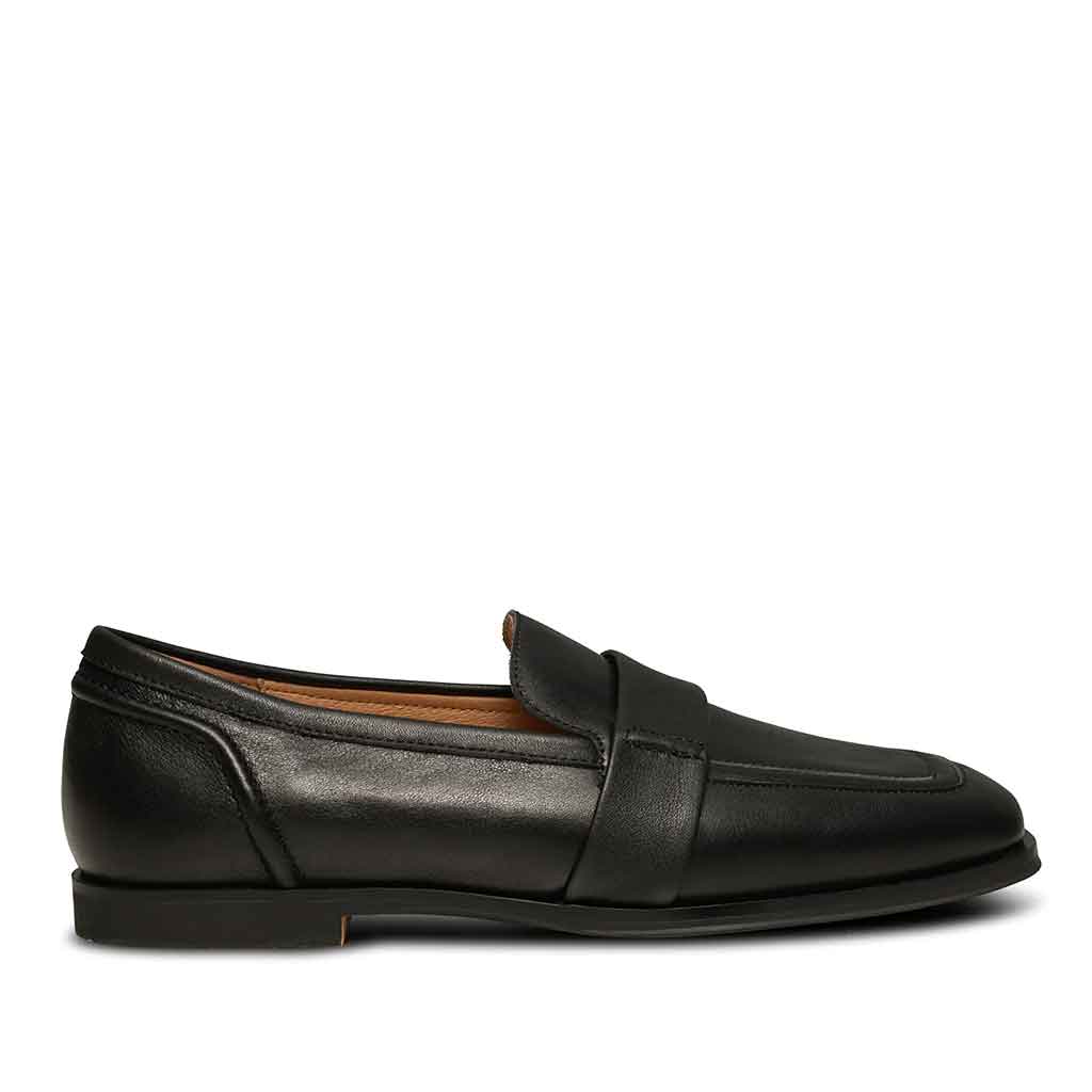 Shoe The Bear Erika Saddle Loafer Flat - Black - re-souL