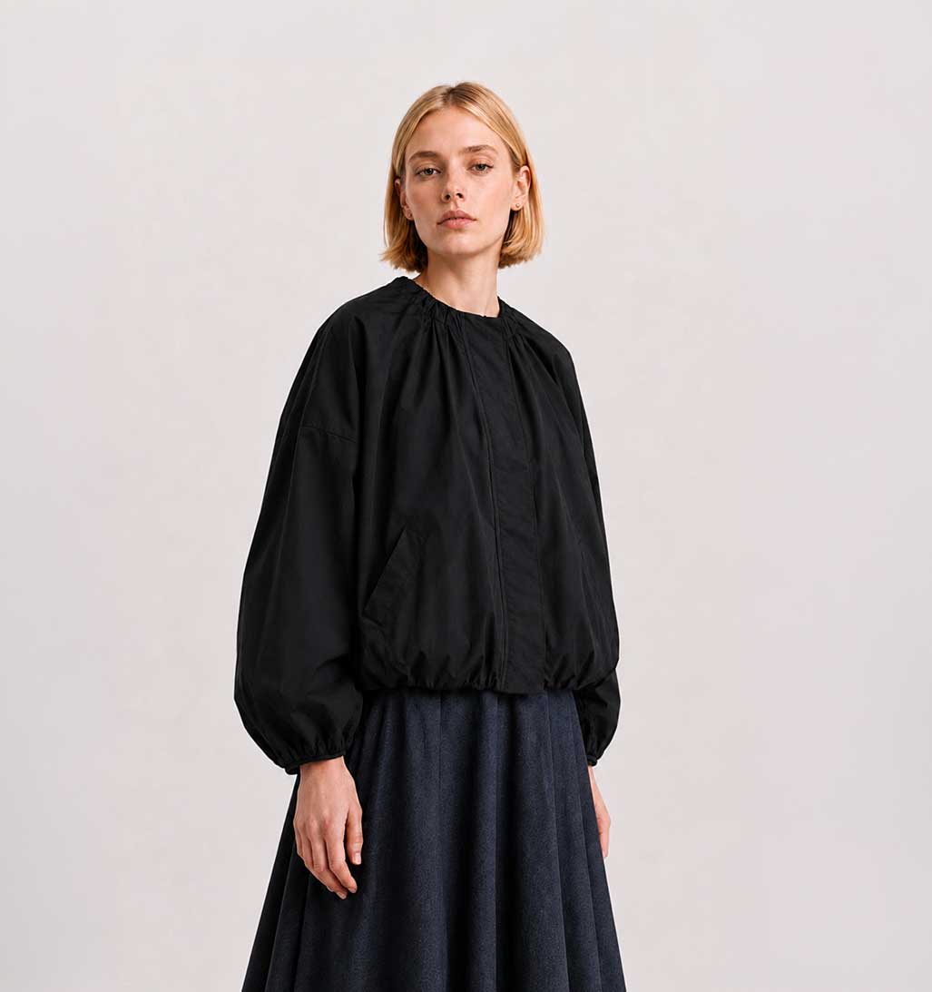 Gathered Neck Pleated Jacket - Black