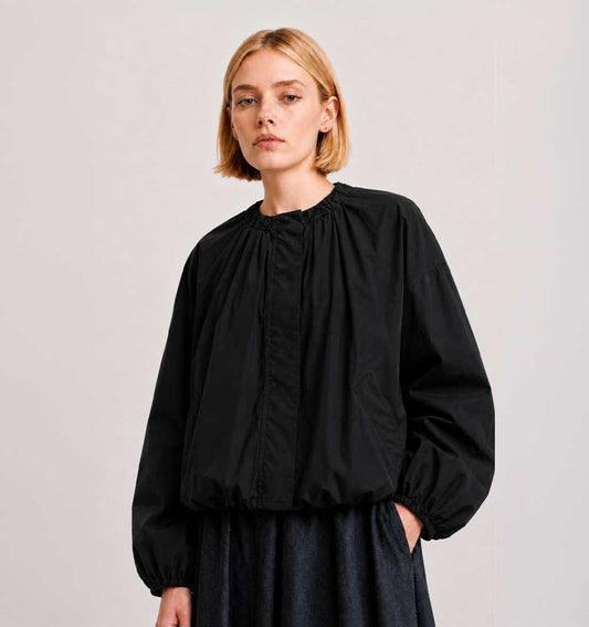 Gathered Neck Pleated Jacket - Black