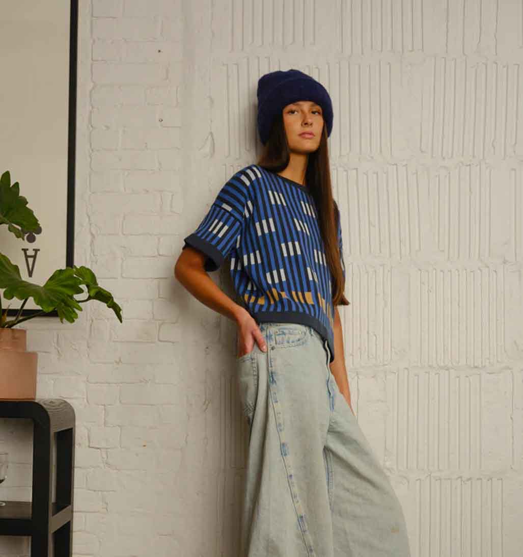 Bauhaus Short Sleeve Sweater Tee - Garnet - re - souL