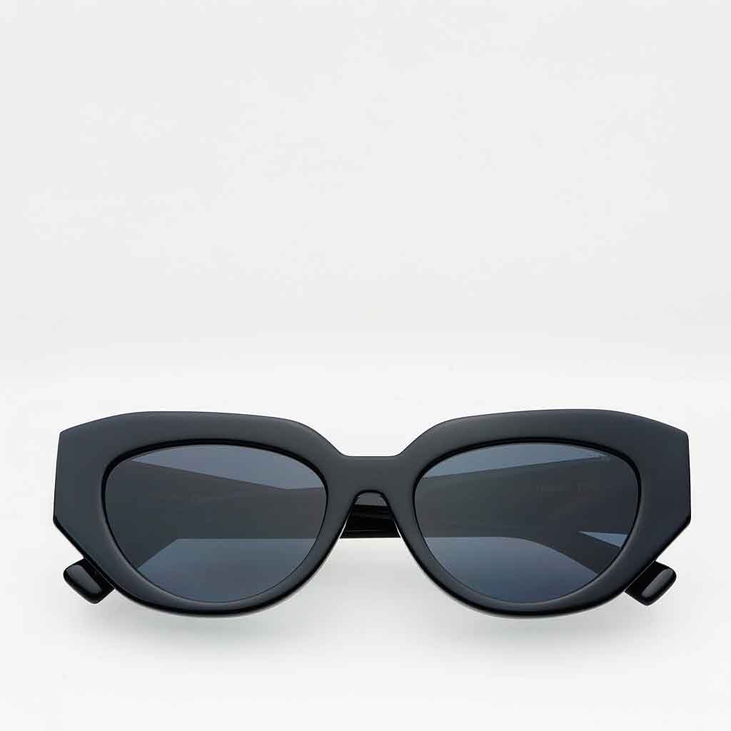 Freyrs Frankie Cat Eye Sunglasses - Black - re - souL