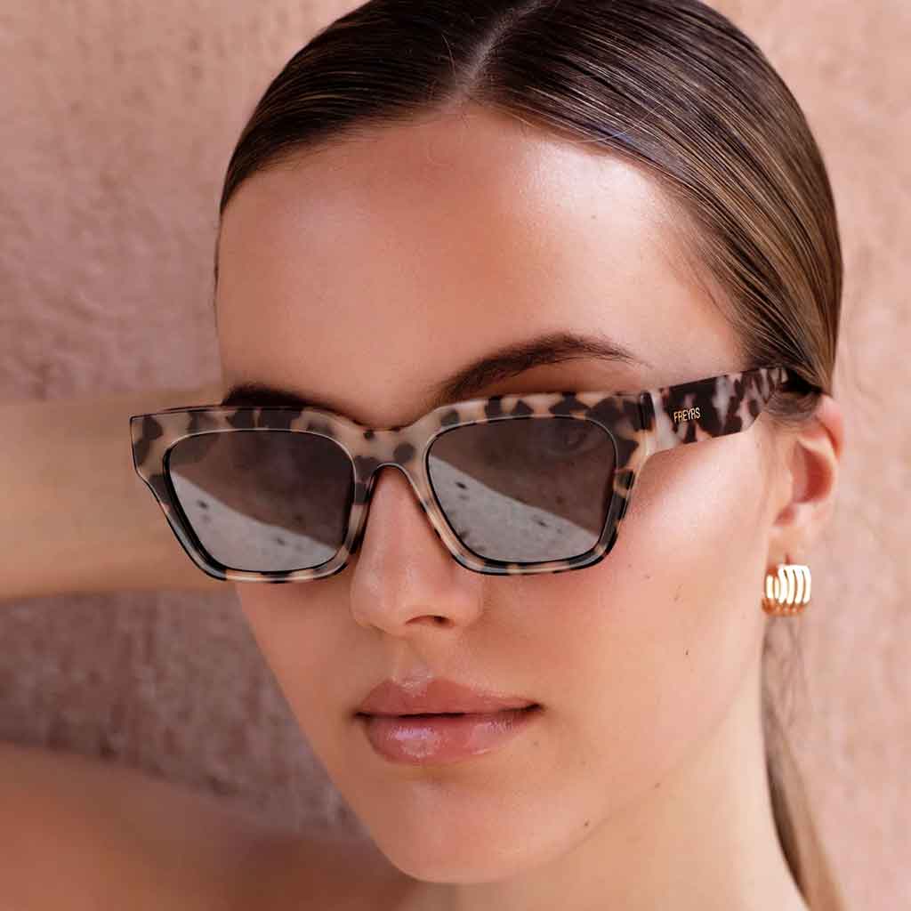 Freyrs Hayden Rectangular Sunglasses - Milky Tortoise - re - souL