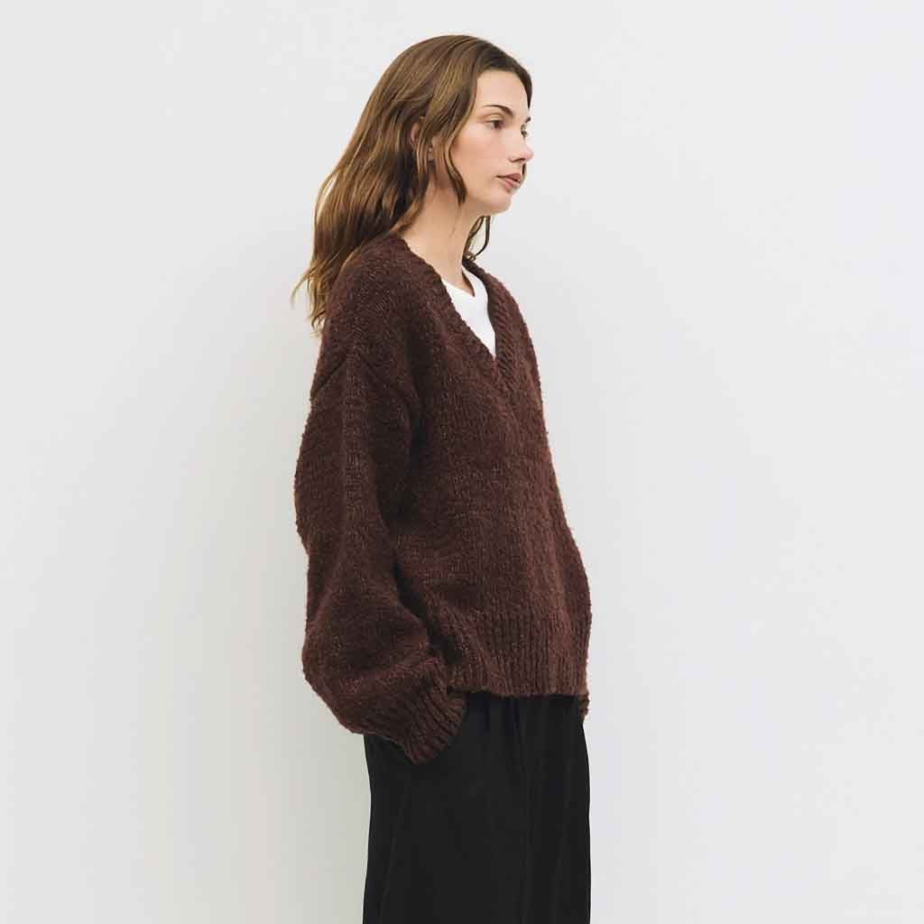 Glen Boucle V - Neck Sweater - Brown - re - souL