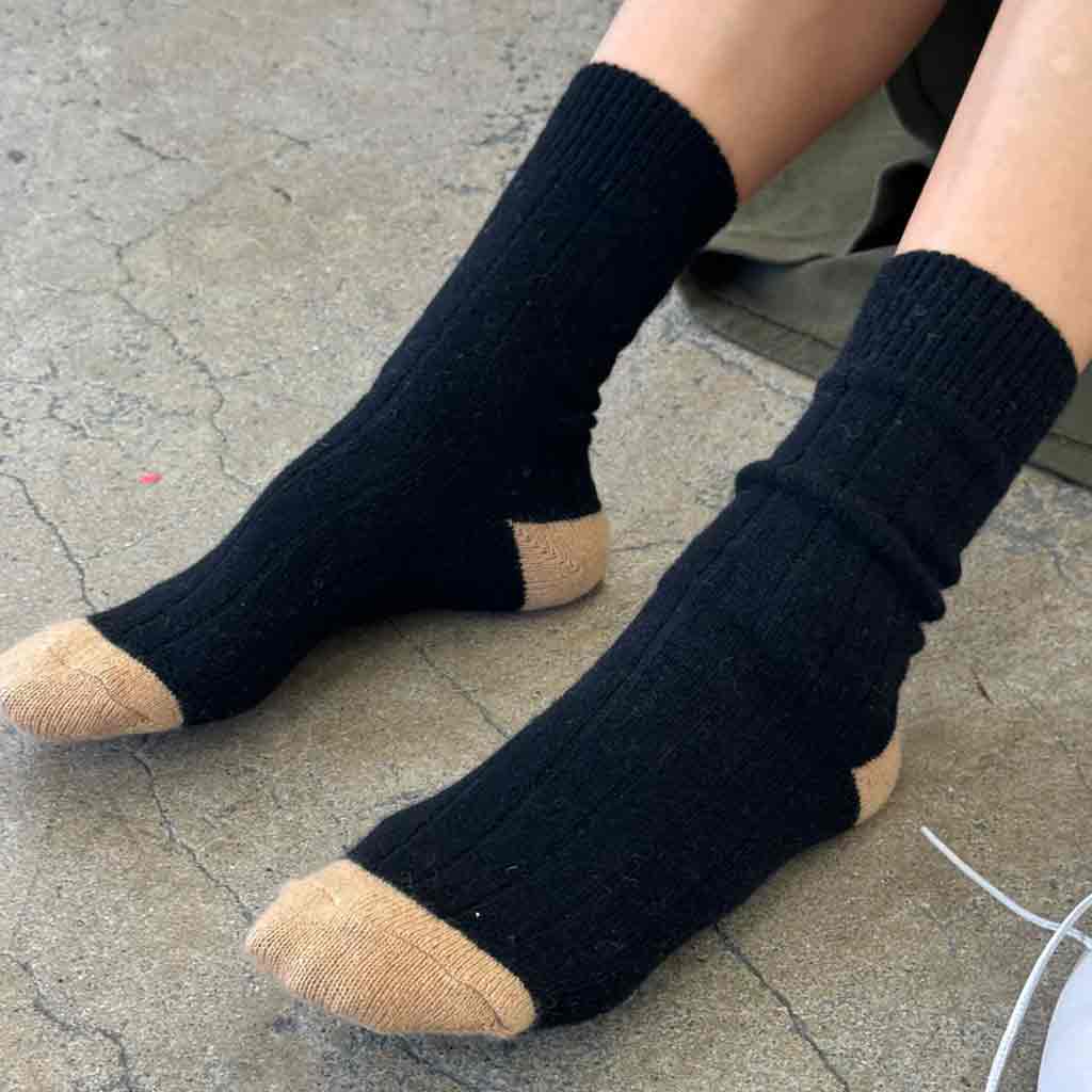 Le Bon Shoppe Classic Cashmere Socks - Black - re - souL