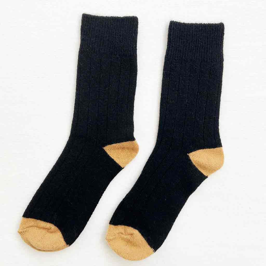 Le Bon Shoppe Classic Cashmere Socks - Black - re - souL