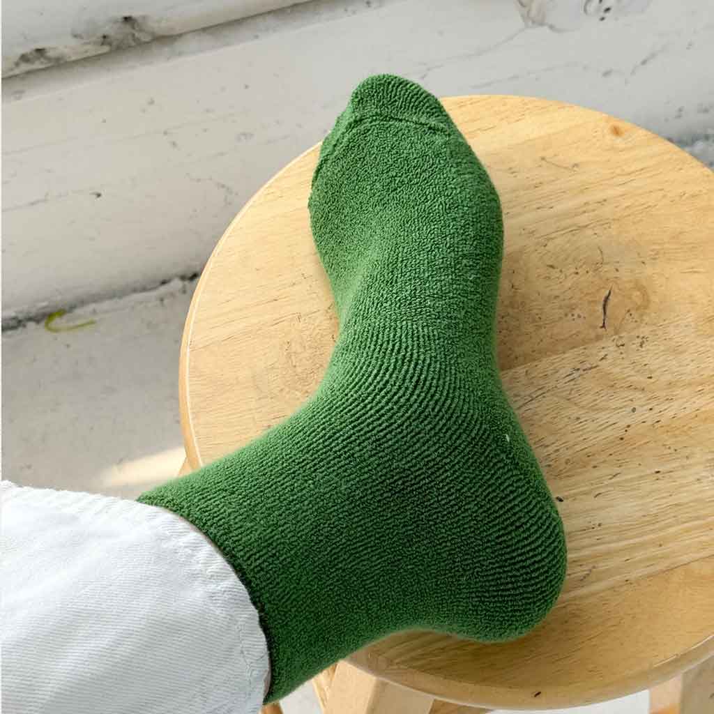 Le Bon Shoppe Cloud Socks - Kale Green - re - souL