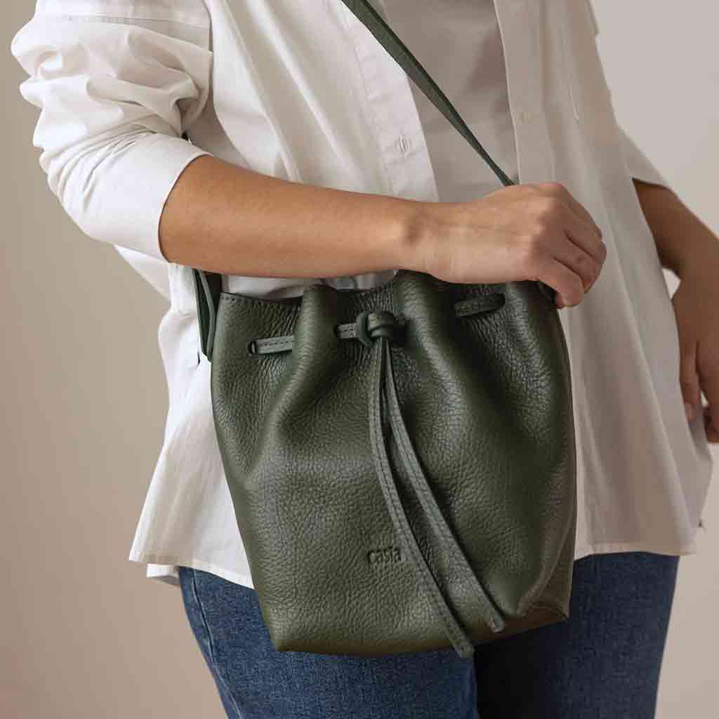 Leather Drawstring Crossbody Bucket Bag - Green - re - souL