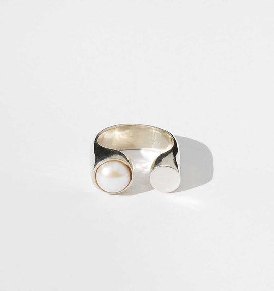 Libra White Pearl Ring - Silver - re - souL