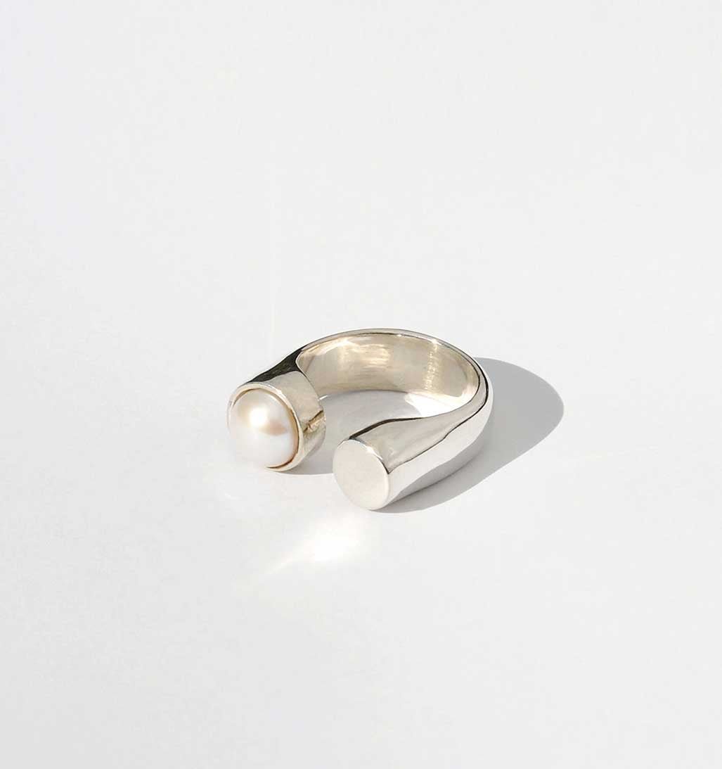 Libra White Pearl Ring - Silver - re - souL