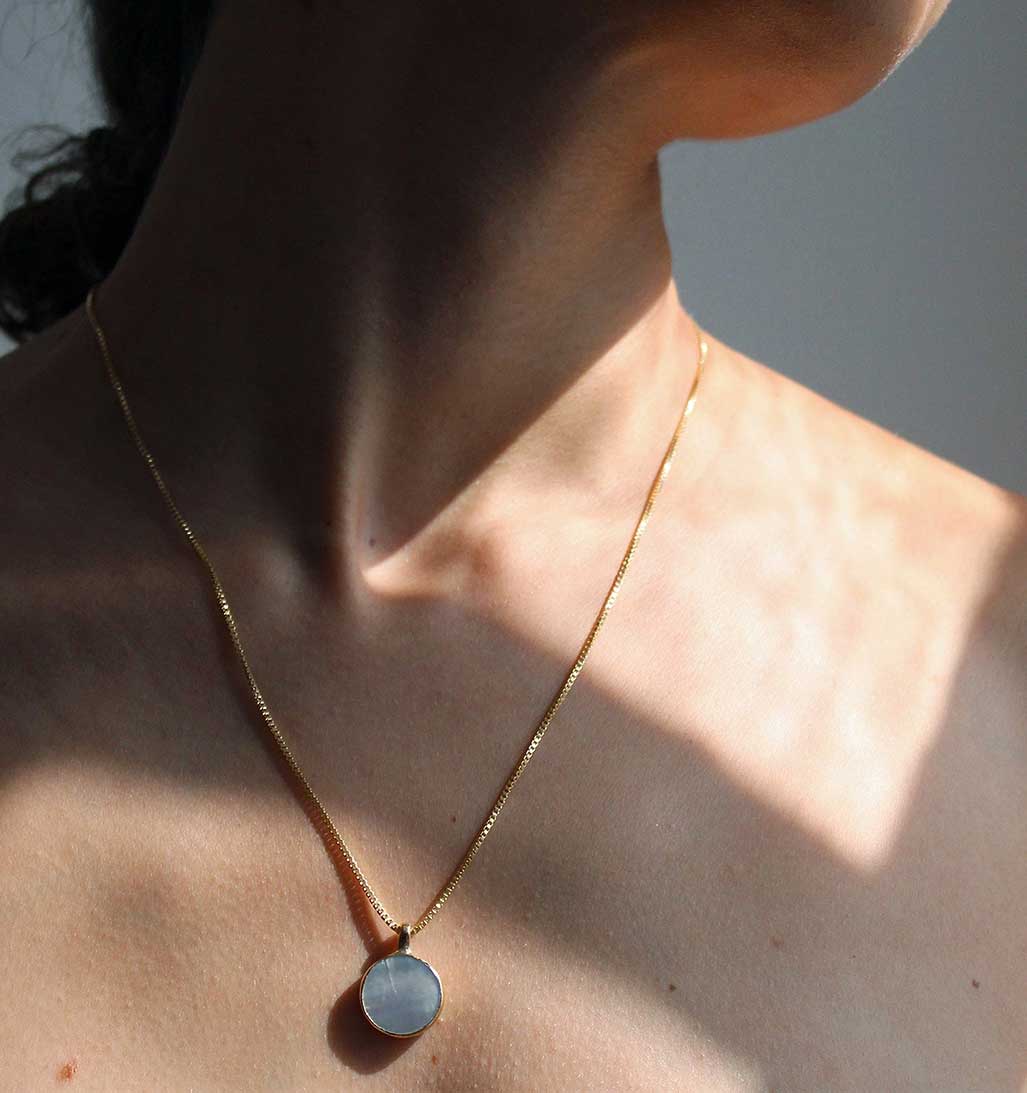 Mare Brass Necklace Grey Mother of Pearl - re - souL