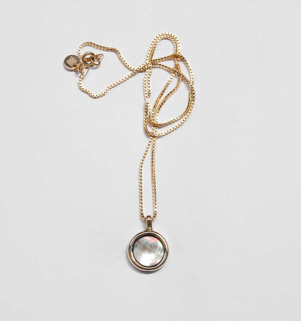 Mare Brass Necklace Grey Mother of Pearl - re - souL