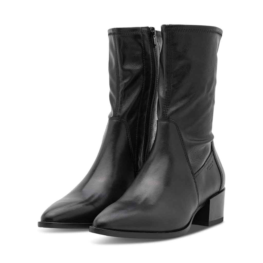 Marja Stretch Leather Boot - re - souL