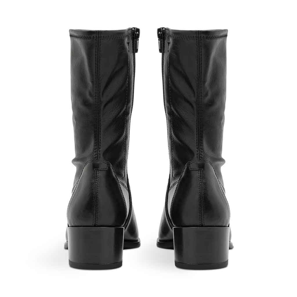 Marja Stretch Leather Boot - re - souL