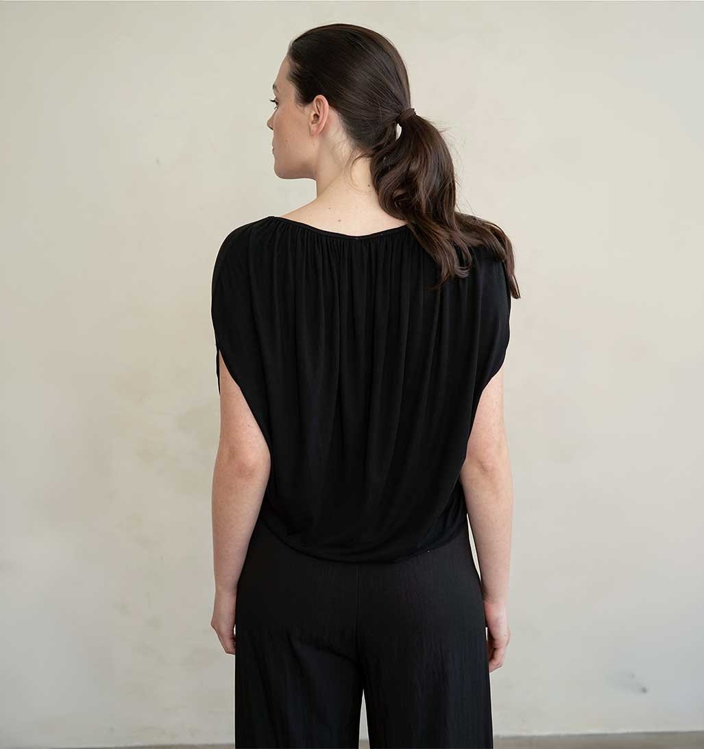 Off Shoulder Short Sleeve Blouse - Black - re - souL