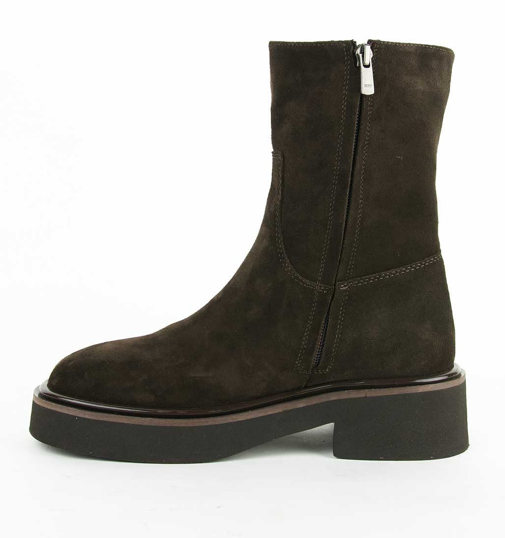 Simple Zip Ankle Boot