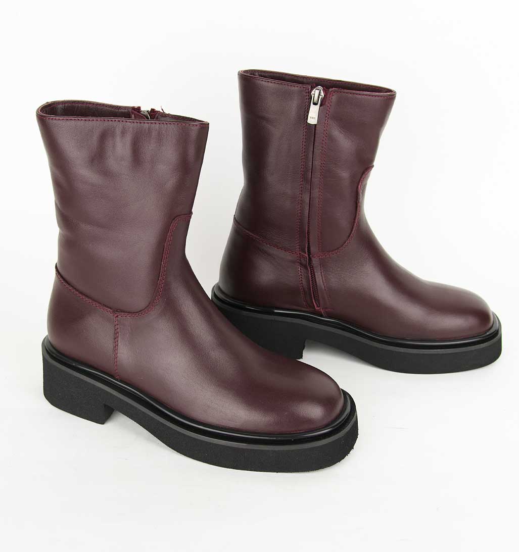 Simple Zip Ankle Boot