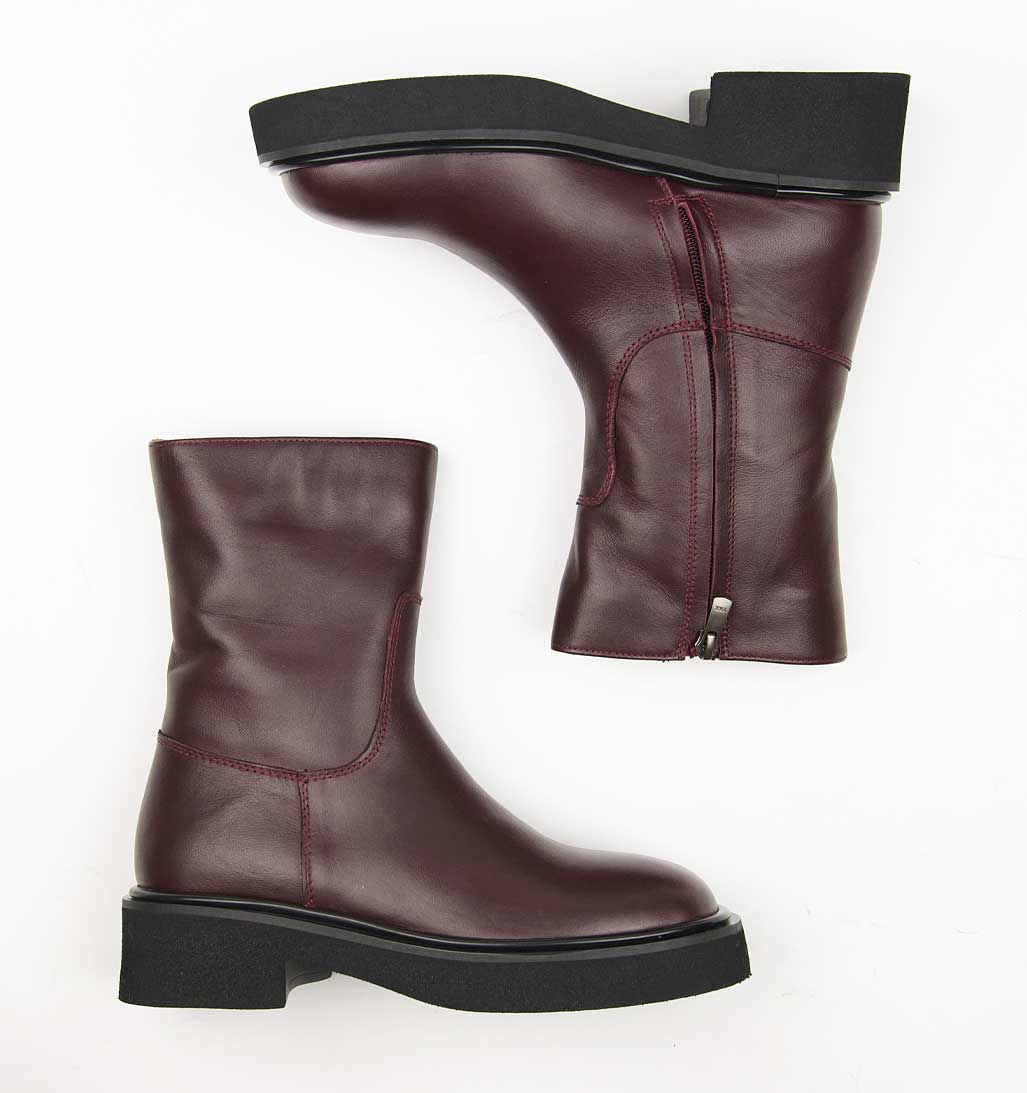 Simple Zip Ankle Boot