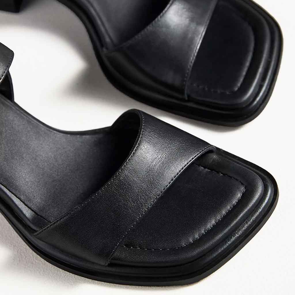 Ines Sandal - Black