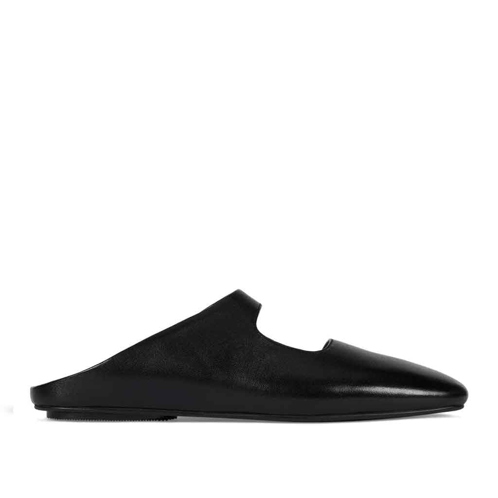 Siesta Flat Mule - Black - re - souL