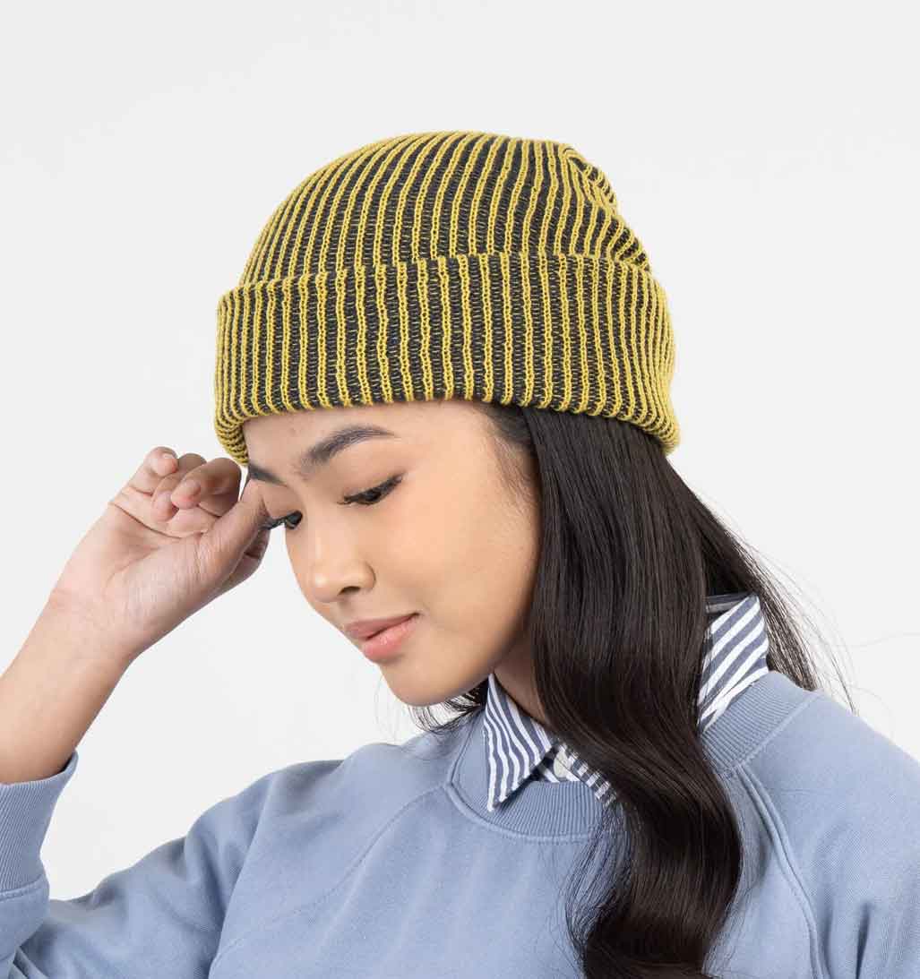 Simple Rib Knit Beanie - Golden Olive/Navy - re - souL