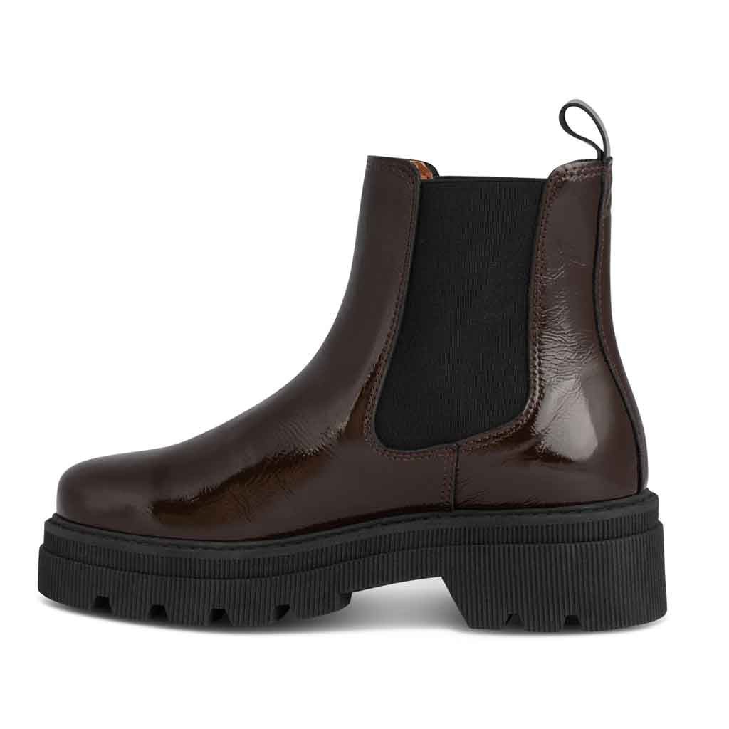 STB Sanna Patent Chelsea Boot - re - souL