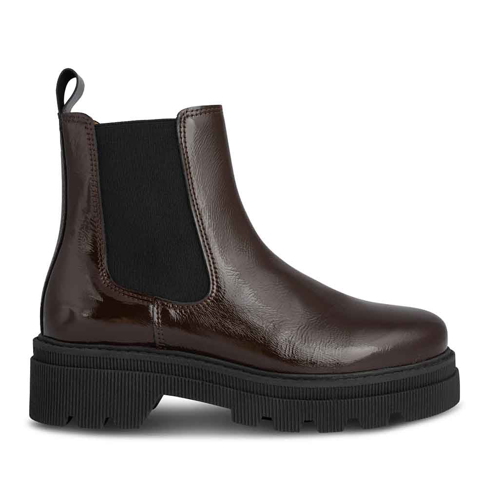 STB Sanna Patent Chelsea Boot - re - souL