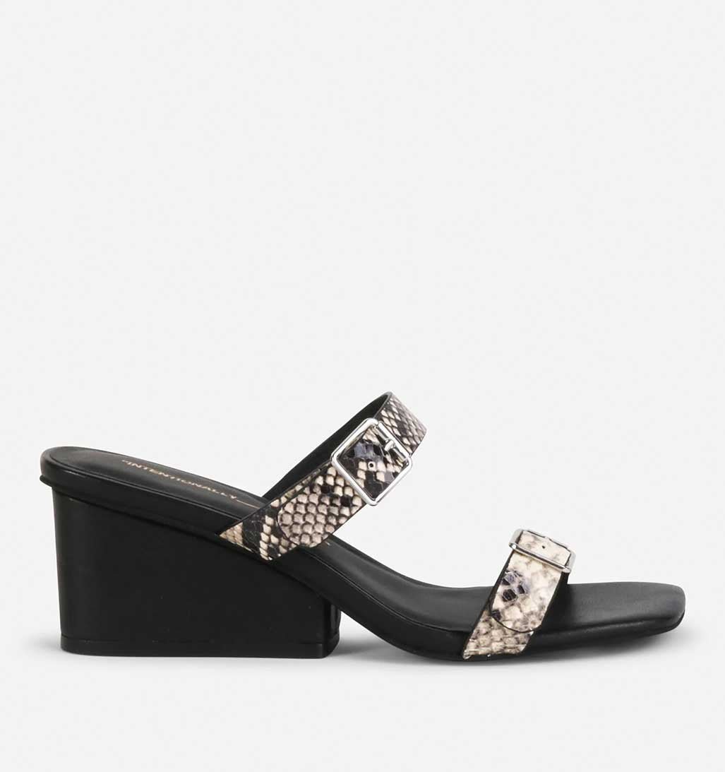 Surrender Leather Wedge Heel - Black/White - re - souL