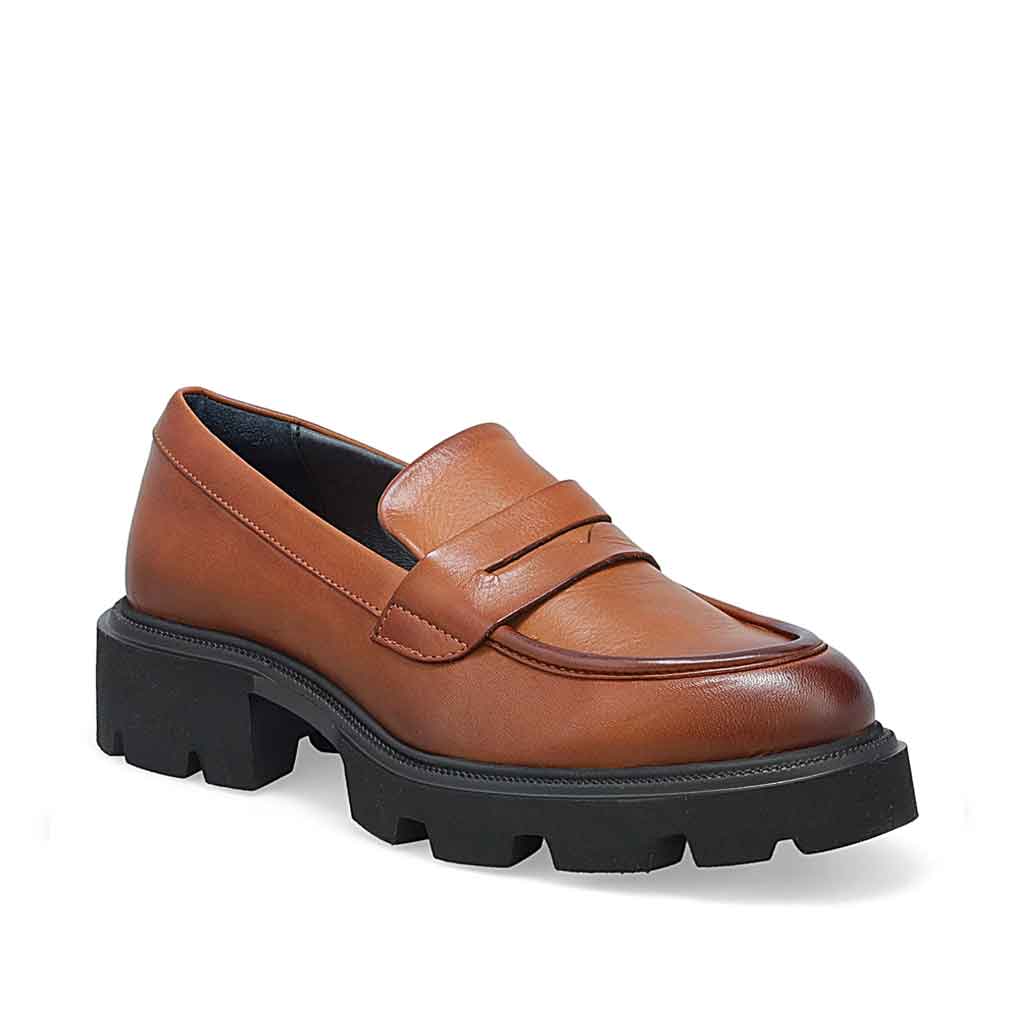 Toni Lug Sole Loafer - re - souL