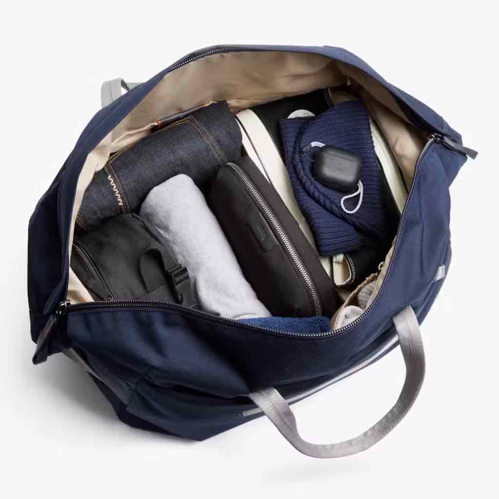 Classic Weekender 35L - Navy Duffle Bag - re-souL
