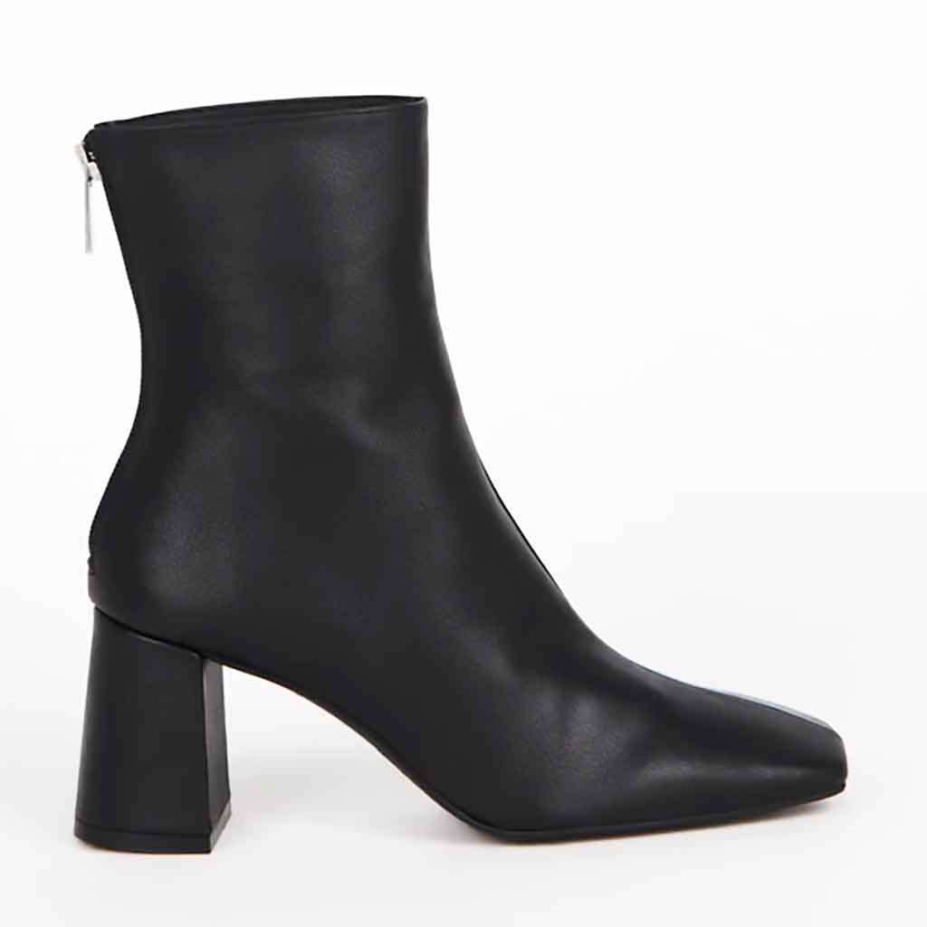 Intentionally Blank Tabatha Boot - Black - re-souL
