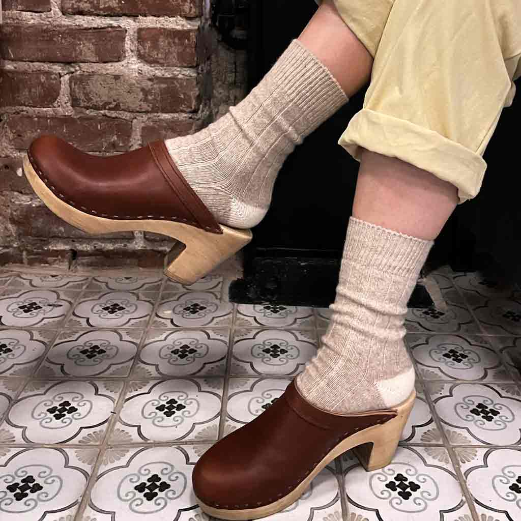 Le Bon Shoppe Classic Cashmere Socks - Fawn - re-souL