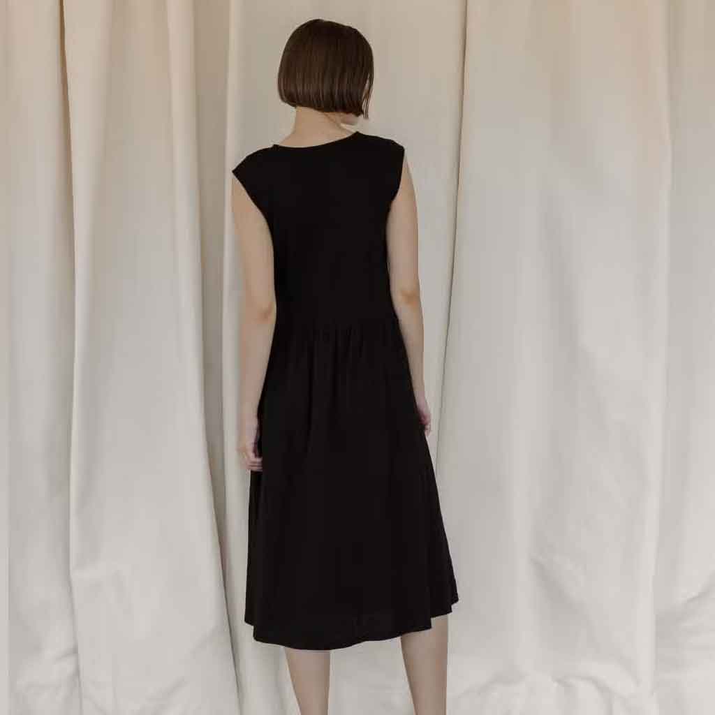 Mod Ref Maeve Knit Dress - Black - re-souL